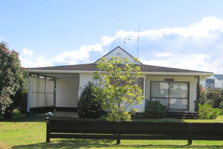Photo of property in 209 Hauturu Street, Whangamata, 3620