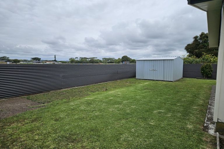 Photo of property in 3/10 Aubrey Street, Waitara, 4320