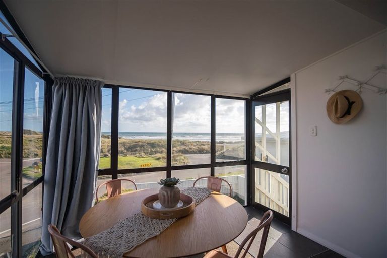 Photo of property in 21 Ocean Beach Street, Foxton Beach, Foxton, 4815