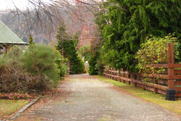 Photo of property in 55 Adamson Drive, Arrowtown, 9302