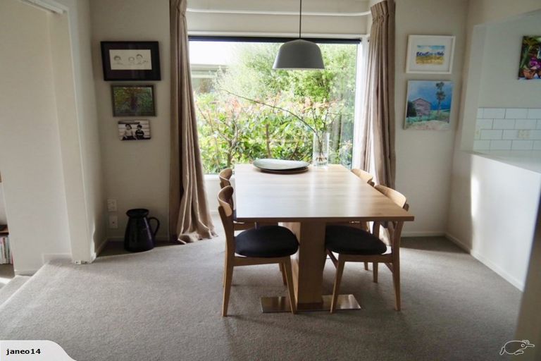 Photo of property in 8 Rhodesvale Terrace, Cashmere, Christchurch, 8022