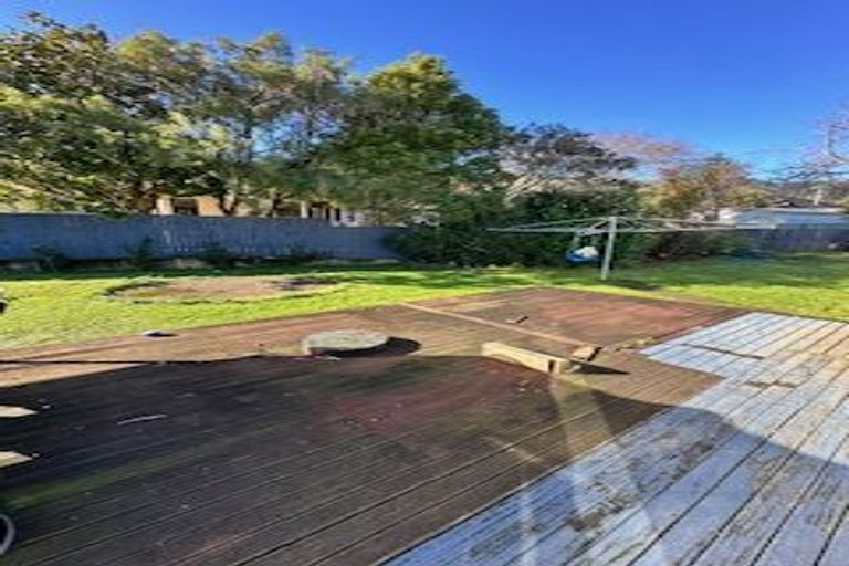 Photo of property in 9 Kairimu Street, Stokes Valley, Lower Hutt, 5019