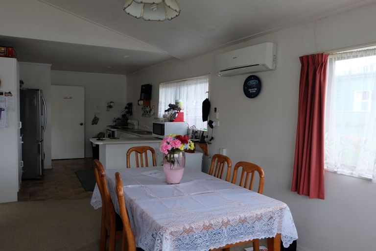 Photo of property in 38a Hakanoa Street, Huntly, 3700