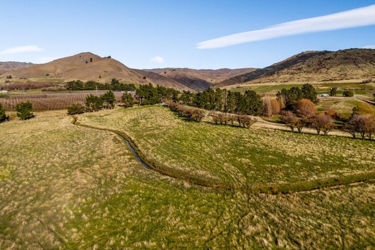 Photo of property in 187 Hawksburn Road, Nevis, Cromwell, 9384