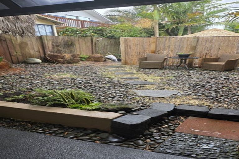 Photo of property in 822 Beach Road, Browns Bay, Auckland, 0630