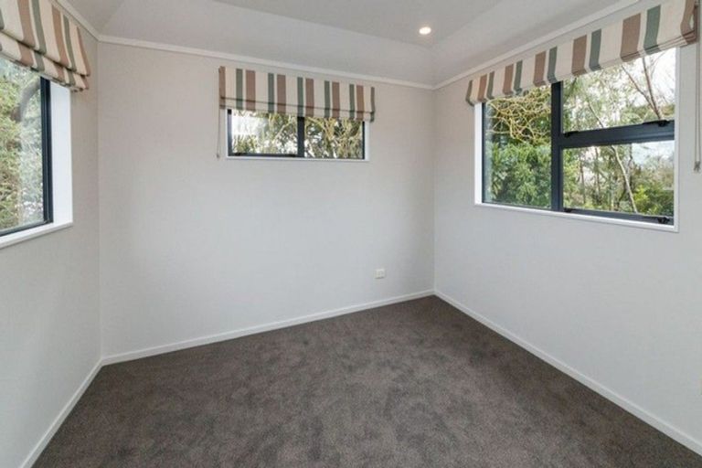 Photo of property in 9 Scandia Court, Hokowhitu, Palmerston North, 4410