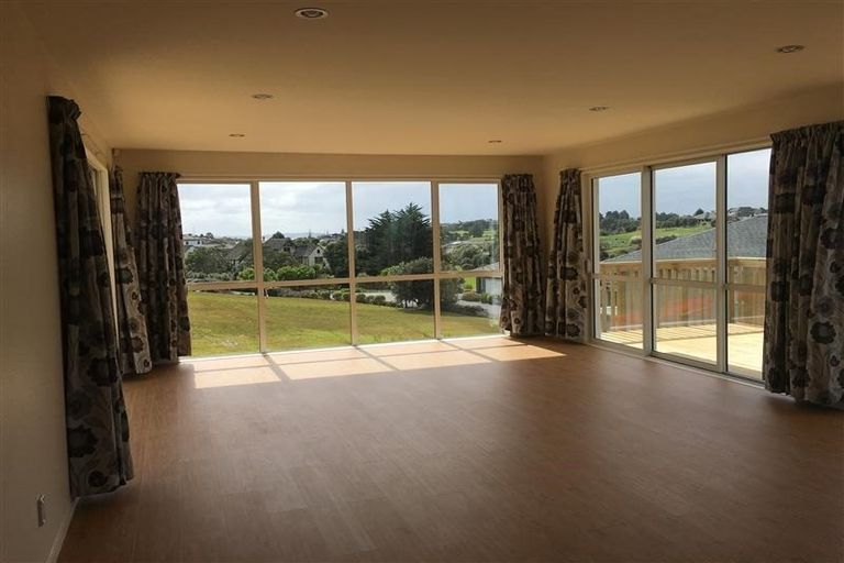 Photo of property in 34 Bella Vista Drive, Gulf Harbour, Whangaparaoa, 0930