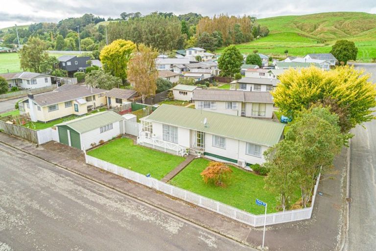Photo of property in 12 Totara Place, Pahiatua, 4910