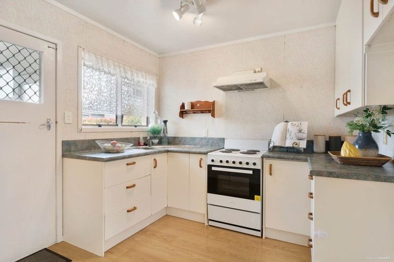 Photo of property in 2/38 Corunna Road, Milford, Auckland, 0620