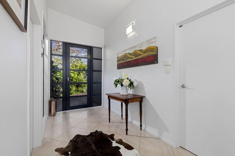 Photo of property in 15 Maire Road, Orewa, 0931