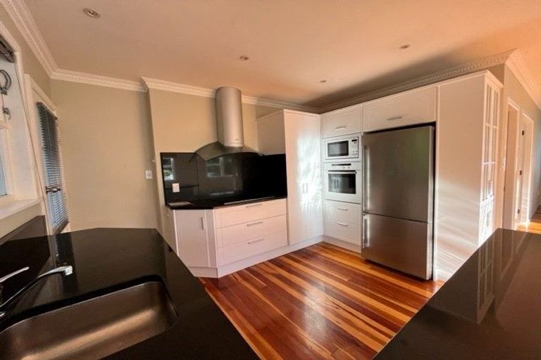 Photo of property in 48a Queens Grove, Hutt Central, Lower Hutt, 5010