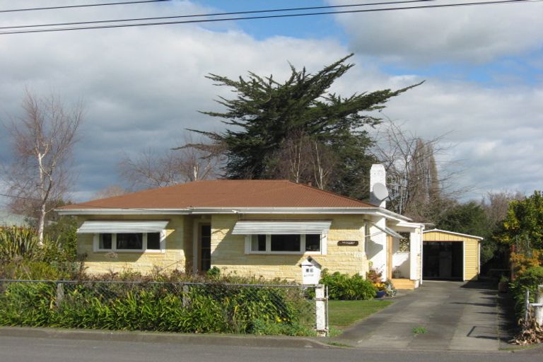Photo of property in 39 Bibby Street, Waipawa, 4210