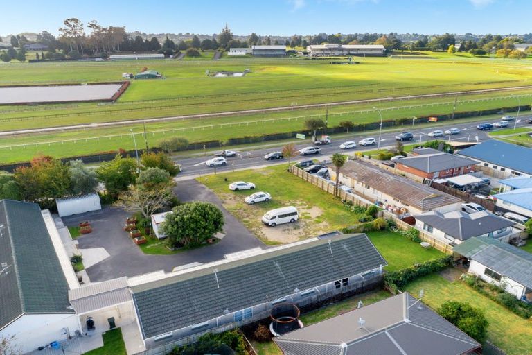 Photo of property in 11/1460 Cameron Road, Greerton, Tauranga, 3112