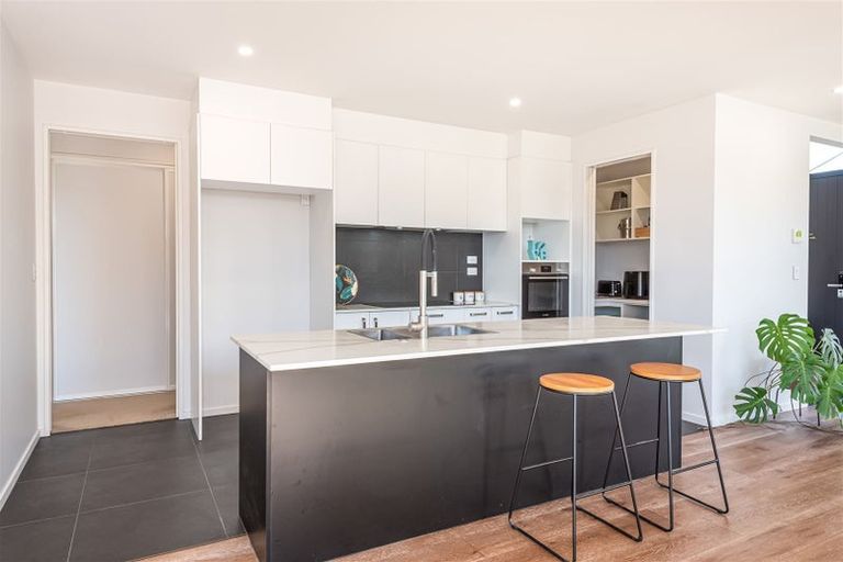 Photo of property in 15 Helen Place, Halswell, Christchurch, 8025