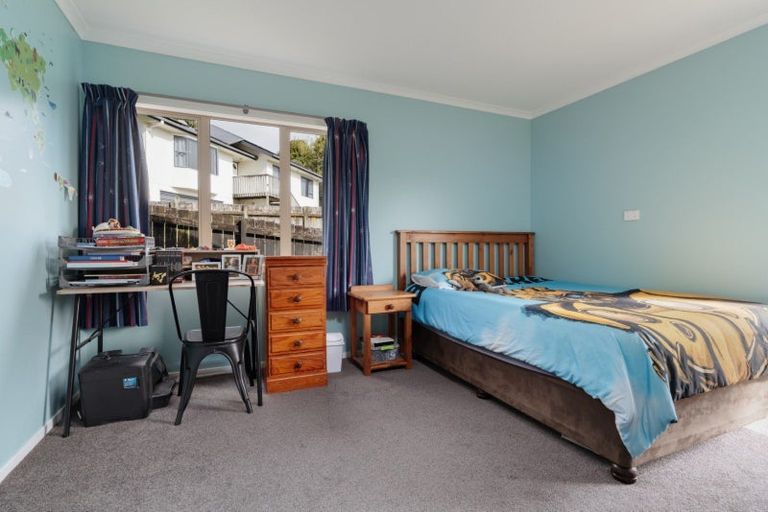 Photo of property in 16 Zachary Place, Welcome Bay, Tauranga, 3112