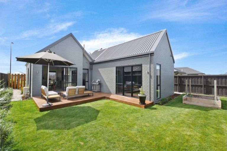 Photo of property in 24 Hartford Crescent, Rolleston, 7615