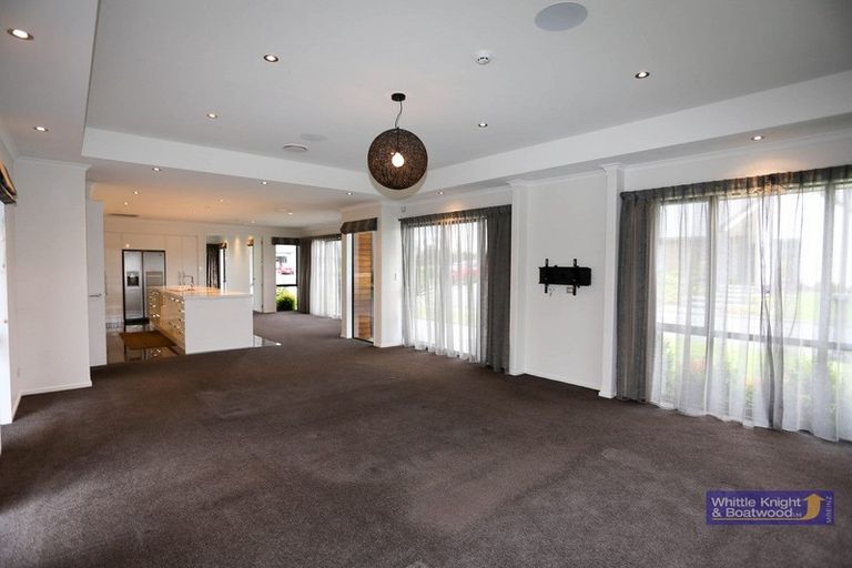 Photo of property in 70 Bluestone Drive, Parklands, Christchurch, 8083