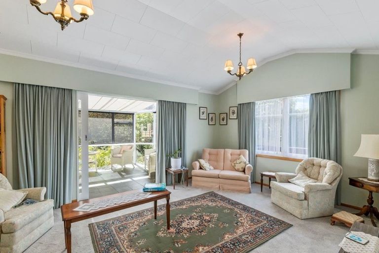 Photo of property in 431 Te Moana Road, Waikanae, 5036