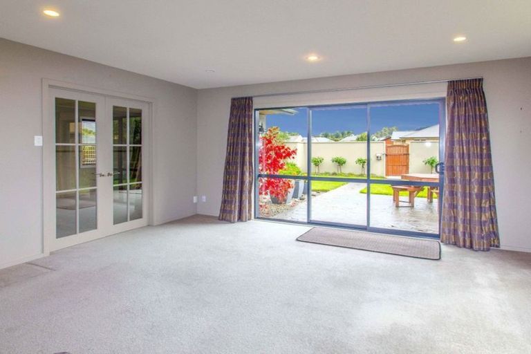 Photo of property in 40 Sunninghurst Drive, Fairfield, Dunedin, 9018