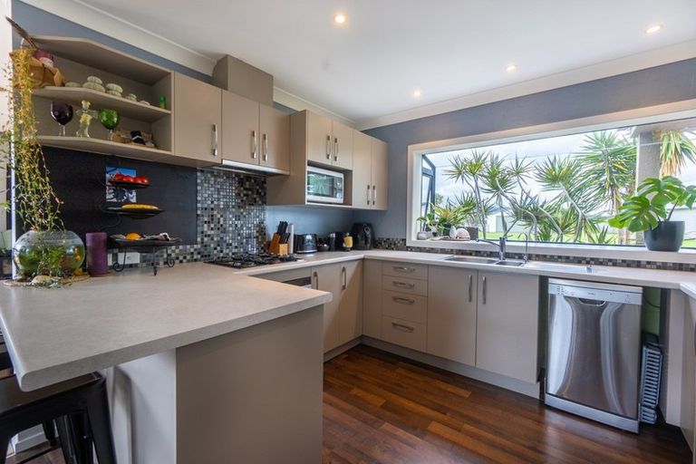 Photo of property in 15 Springbok Avenue, Whitianga, 3510