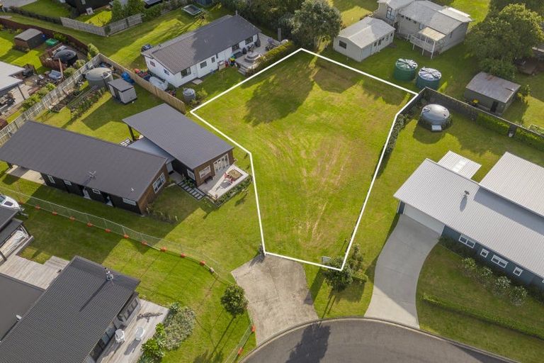 Photo of property in 13 Admiral Drive, Cooks Beach, Whitianga, 3591