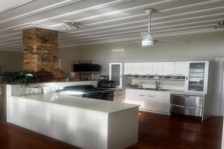 Photo of property in 44 Te Mata Road, Havelock North, 4130