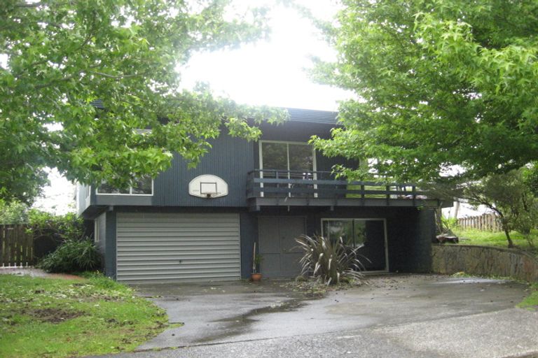 Photo of property in 3 Moa Place, Onerahi, Whangarei, 0110