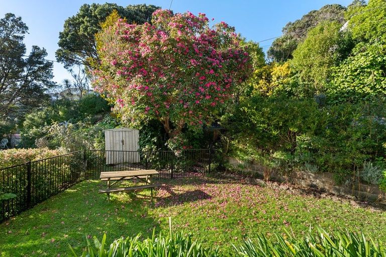 Photo of property in 8 Fitzroy Street, Wadestown, Wellington, 6012