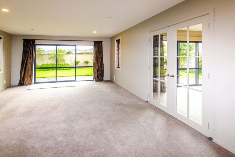 Photo of property in 40 Sunninghurst Drive, Fairfield, Dunedin, 9018