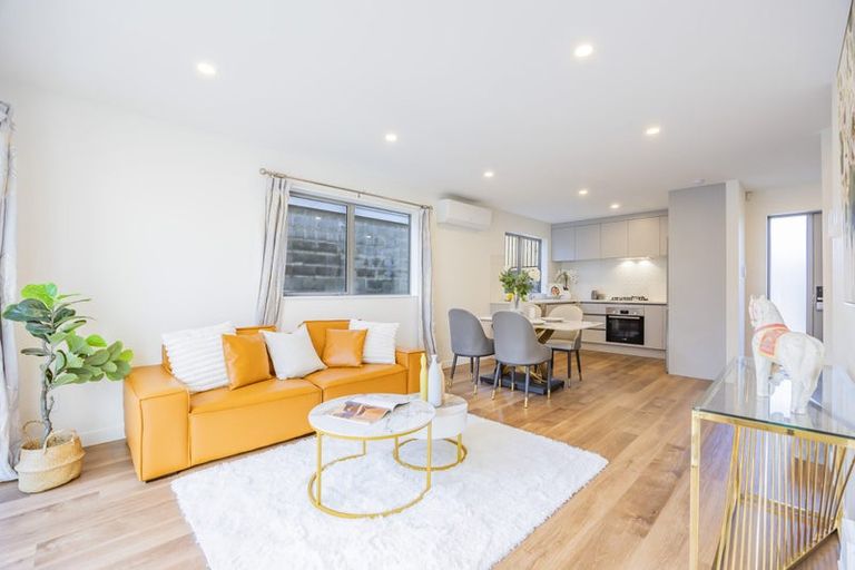 Photo of property in 32c Gulf View Road, Murrays Bay, Auckland, 0630