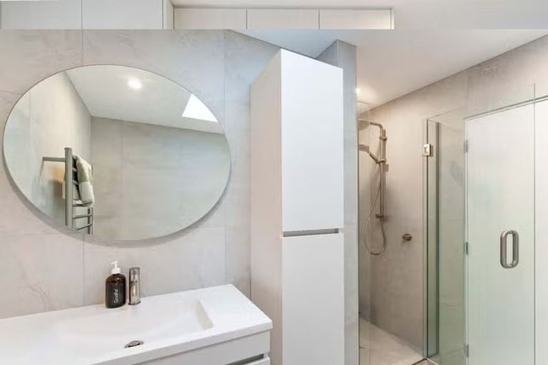 Photo of property in 2/72 Gibraltar Street, Howick, Auckland, 2014