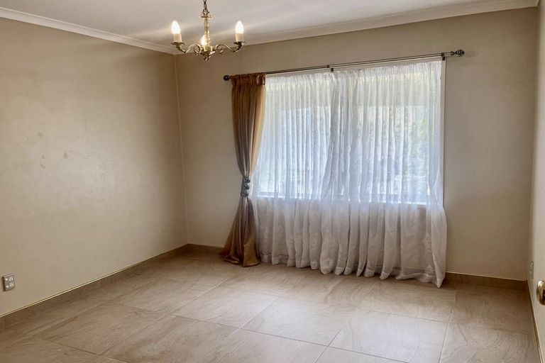 Photo of property in 44 Gracechurch Drive, Flat Bush, Auckland, 2016