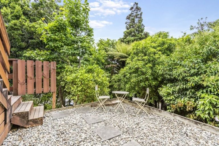 Photo of property in 4/59 Rangatira Road, Beach Haven, Auckland, 0626