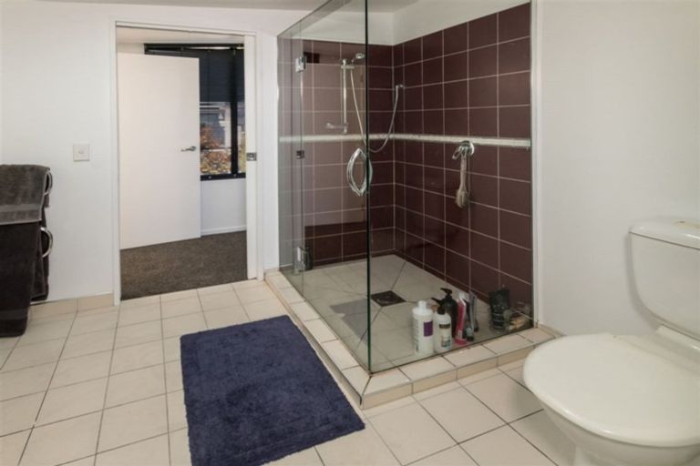 Photo of property in 43 Kings Drive, Wanaka, 9305