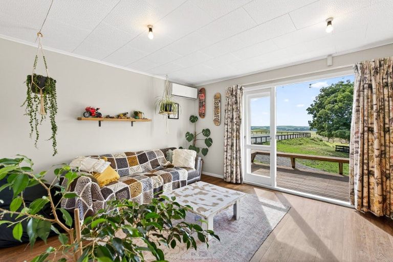 Photo of property in 1222 Taihape Road, Sherenden, Hastings, 4179