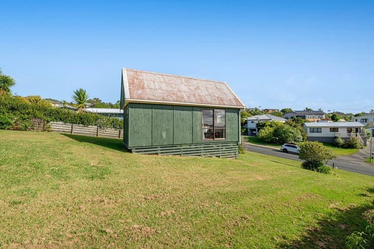 Photo of property in 10 Gerontius Lane, Snells Beach, 0920