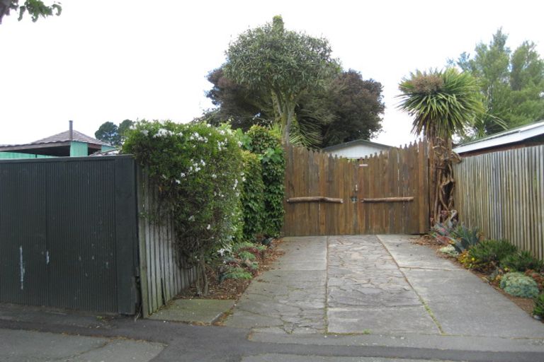 Photo of property in 5 Adrian Place, Shirley, Christchurch, 8061