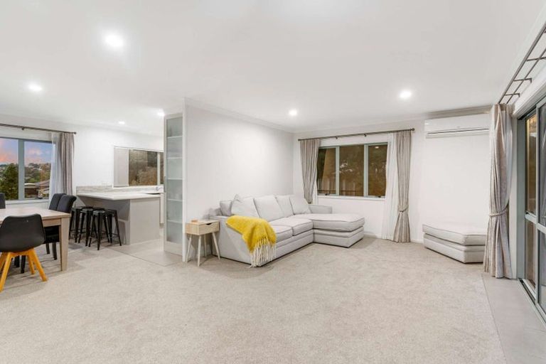 Photo of property in 24a Alexander Street, Cockle Bay, Auckland, 2014