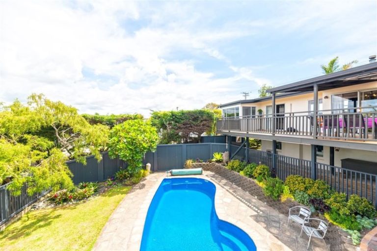 Photo of property in 150 Glengarry Road, Glen Eden, Auckland, 0602