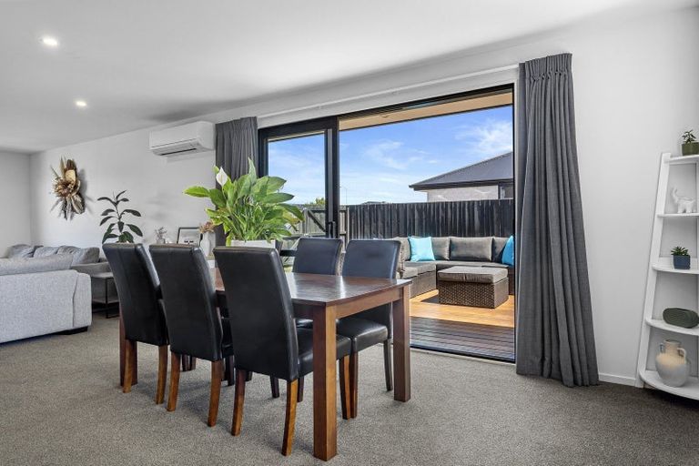 Photo of property in 13 Johnson Avenue, Amberley, 7410