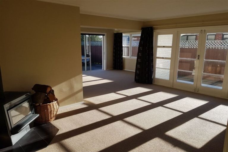 Photo of property in 19 Dunster Street, Burnside, Christchurch, 8053