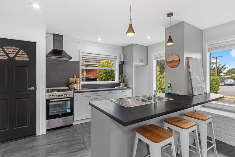 Photo of property in 21 Normandy Street, Bishopdale, Christchurch, 8053