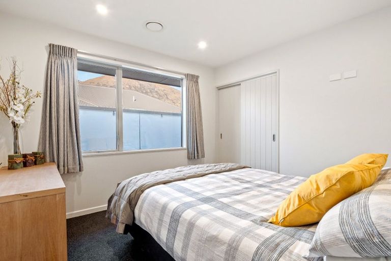Photo of property in 38 Erskine Street, Lake Hayes, Queenstown, 9304