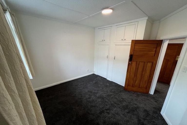 Photo of property in 35 Roxburgh Street, Mount Victoria, Wellington, 6011