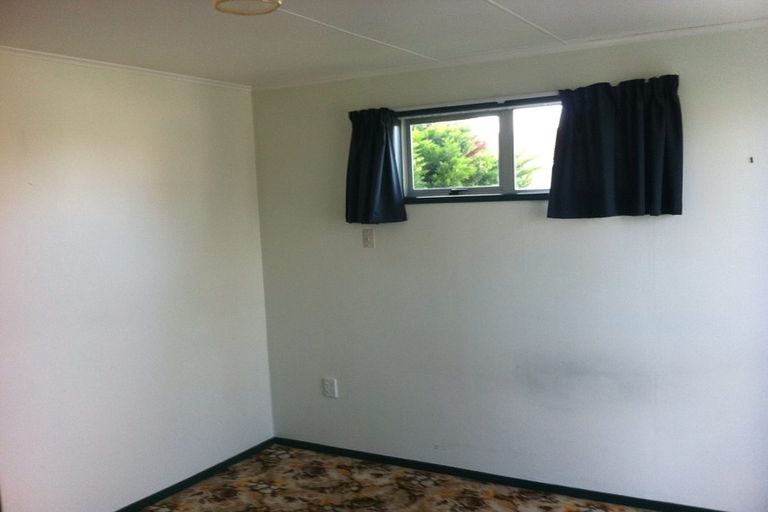 Photo of property in 10 Cascade Crescent, Westbrook, Palmerston North, 4412