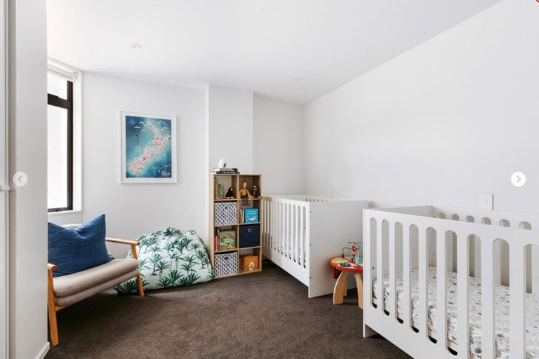 Photo of property in Vivaldi Apartments, 7/48 Marine Parade, Mount Maunganui, 3116