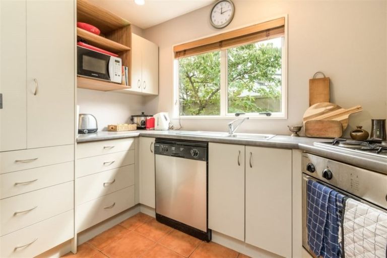 Photo of property in 42 Dover Street, St Albans, Christchurch, 8014