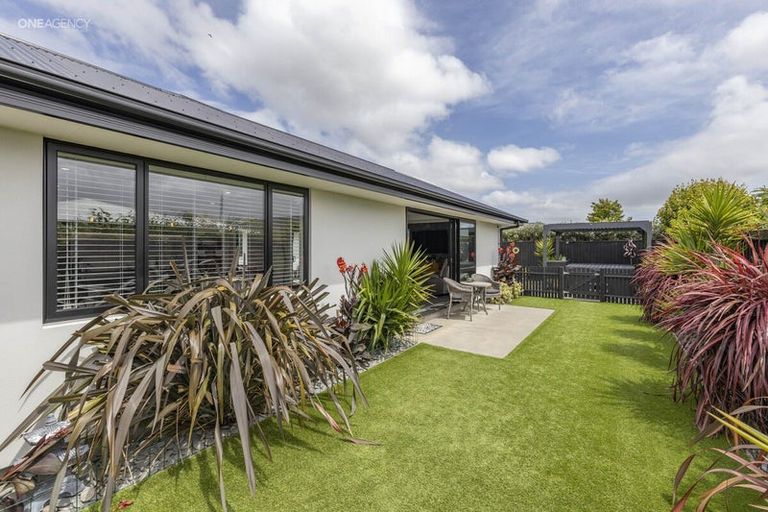 Photo of property in 2 Salisbury Avenue, Rangiora, 7400