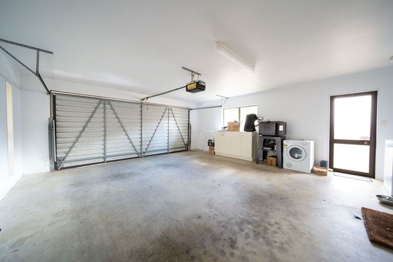 Photo of property in 2/108 Western Hills Drive, Kensington, Whangarei, 0112