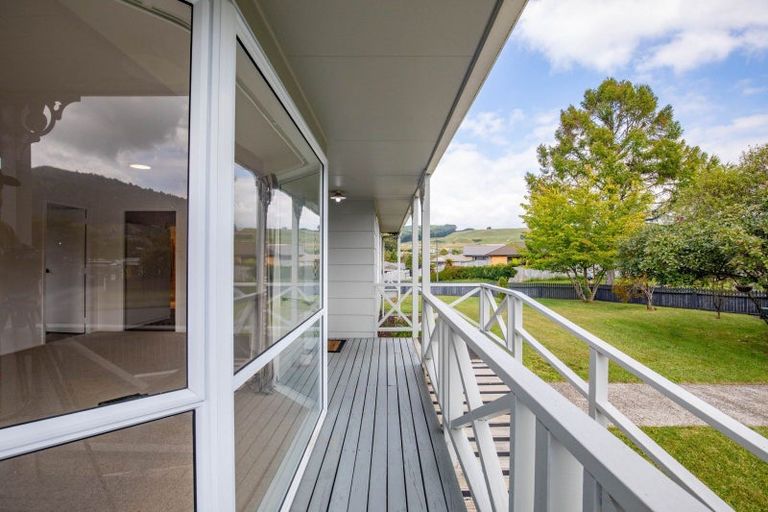 Photo of property in 1 Augustus Earle Place, Pukehangi, Rotorua, 3015